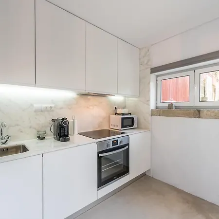 Guestready - Luxus Apts - Alves Da Veiga Garden Appartement *