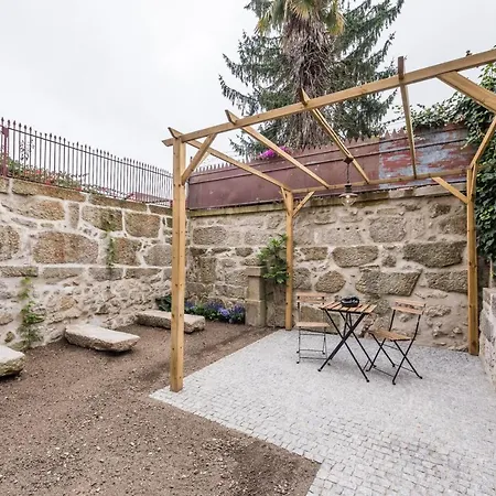 Guestready - Luxus Apts - Alves Da Veiga Garden Apartment Porto