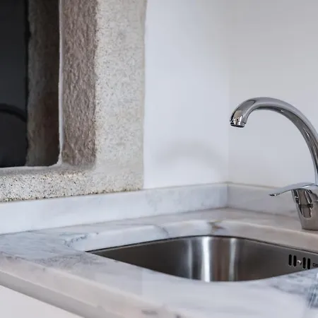 Guestready - Luxus Apts - Alves Da Veiga Garden *